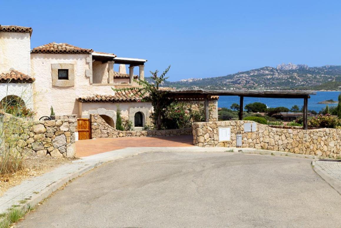 Villa Punta Saline Cannigione Luaran gambar