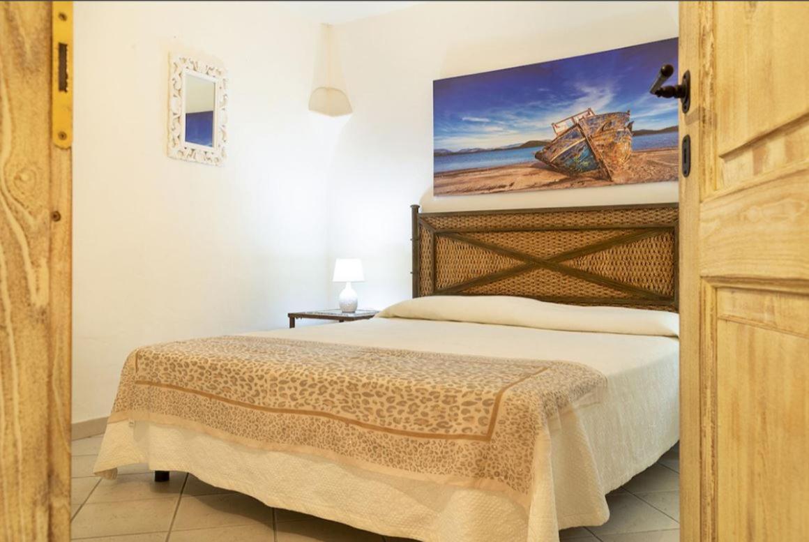 Villa Punta Saline Cannigione Luaran gambar